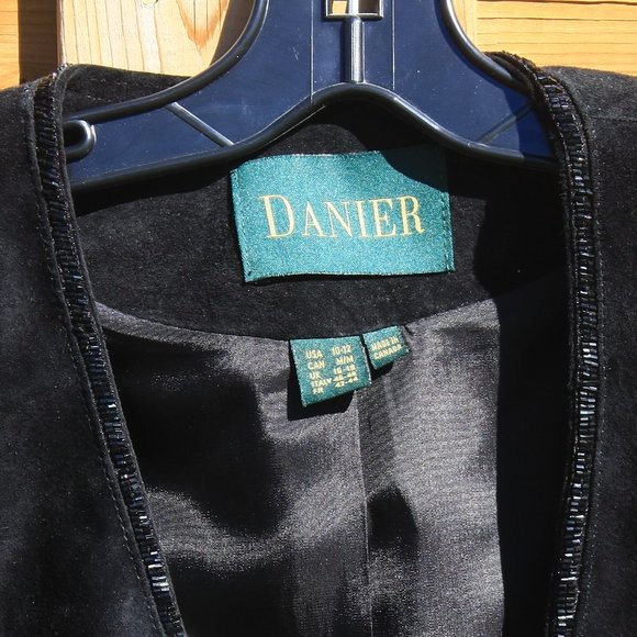 Danier Suede Jacket Women's Size 10-12 - Picture 3 of 5
